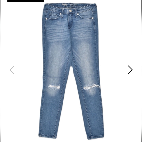 Mossimo Supply Co. Denim - Mossimo denim blue ripped mid rise skinny jeans. Size 10, 30"